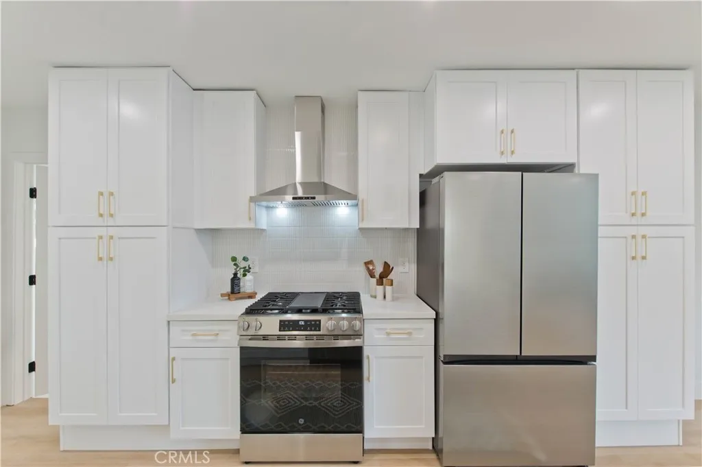 17007 Bassett Street, Lake Balboa, California 91406 home-pic-7